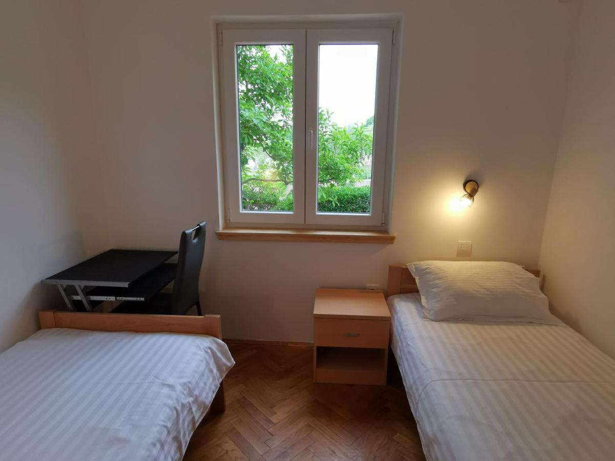 Apartments Jurandvor バスカ エクステリア 写真